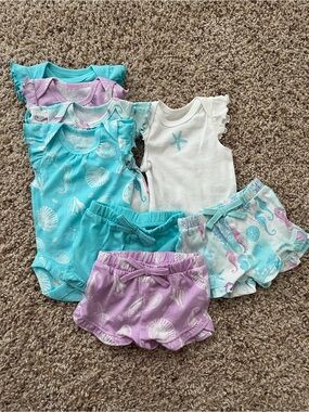 The Children’s Place Newborn 5 Bodysuits & 3 Shorts Set in Pastel Seashell Print